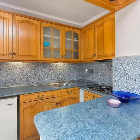 Family Argo 2* Varna