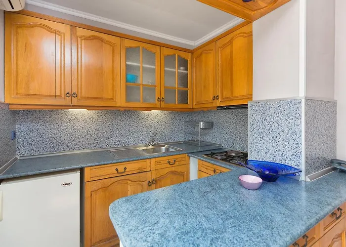 Family Argo 2* Warna